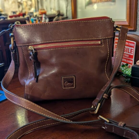 Dooney & Bourke Handbags - ⬇️PD⬇️DOONEY & BOURKE FLORENTINE ALLISON CROSSBODY CHESTNUT W/ DUST BAG